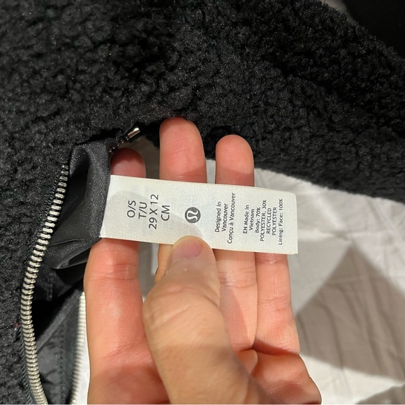 Lululemon mini shoulder bag 4L fleece Sherpa - Picture 9 of 9